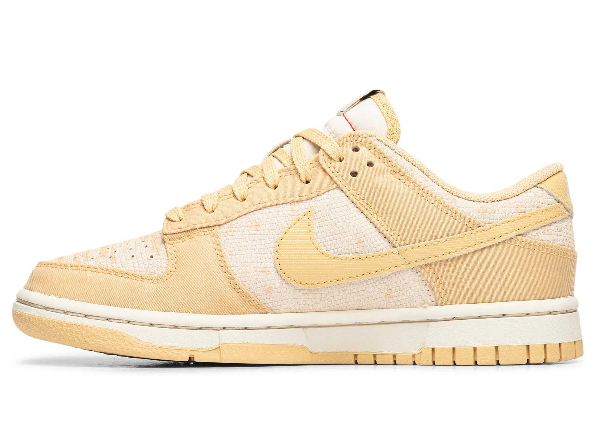 Soft Arch Refined Women's Nike Dunk Low