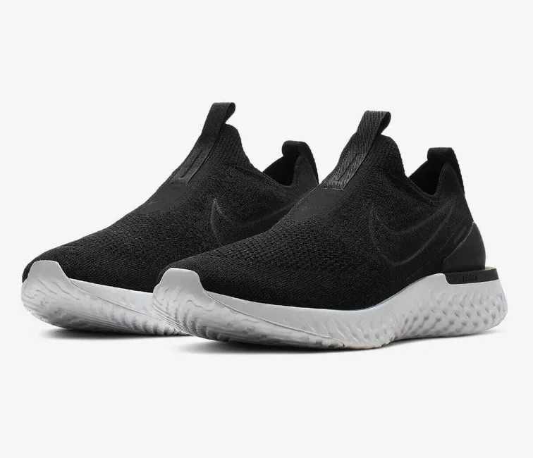 Anti Odor Tech Athletic Aesthetic Women's Nike Epic Phantom React V1 (Black/White)