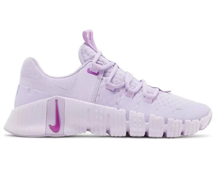Supportive Fit Tailored Comfort Women's Nike Free Metcon 5 (Lilac Bloom)
