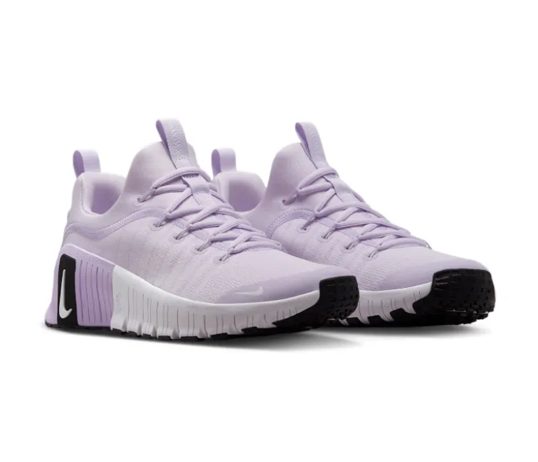 Sock Like Collar Weather Resistant Finish Women??s Nike Free Metcon 6 (Barely Grape/Lilac)