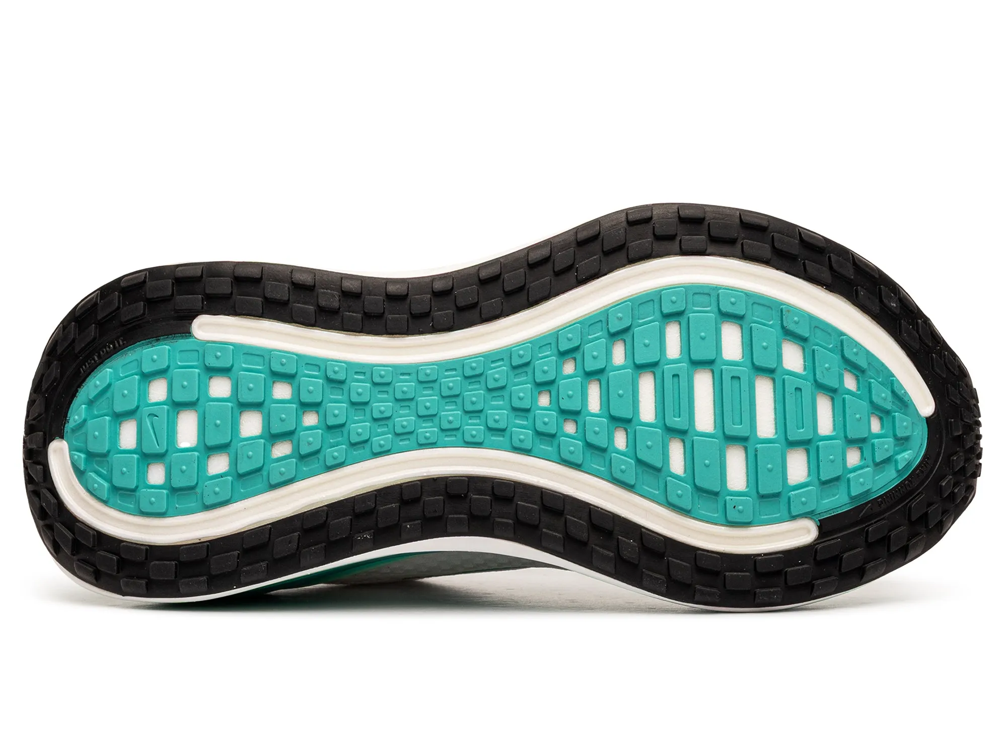 Athletic Fit Reliable Traction Women's Nike Vomero Plus (Wide)
