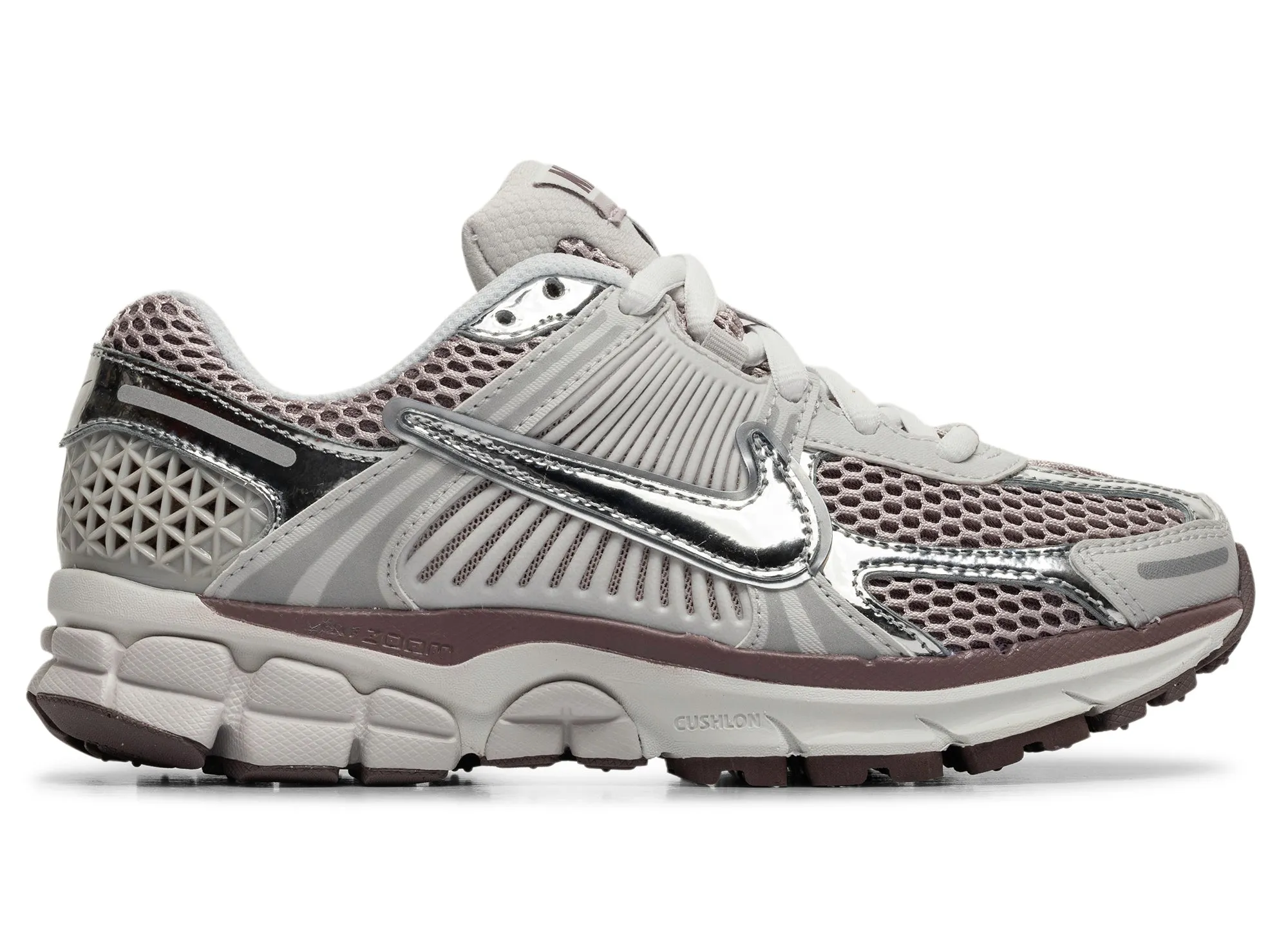 Women's Nike Zoom Vomero 5 formal user