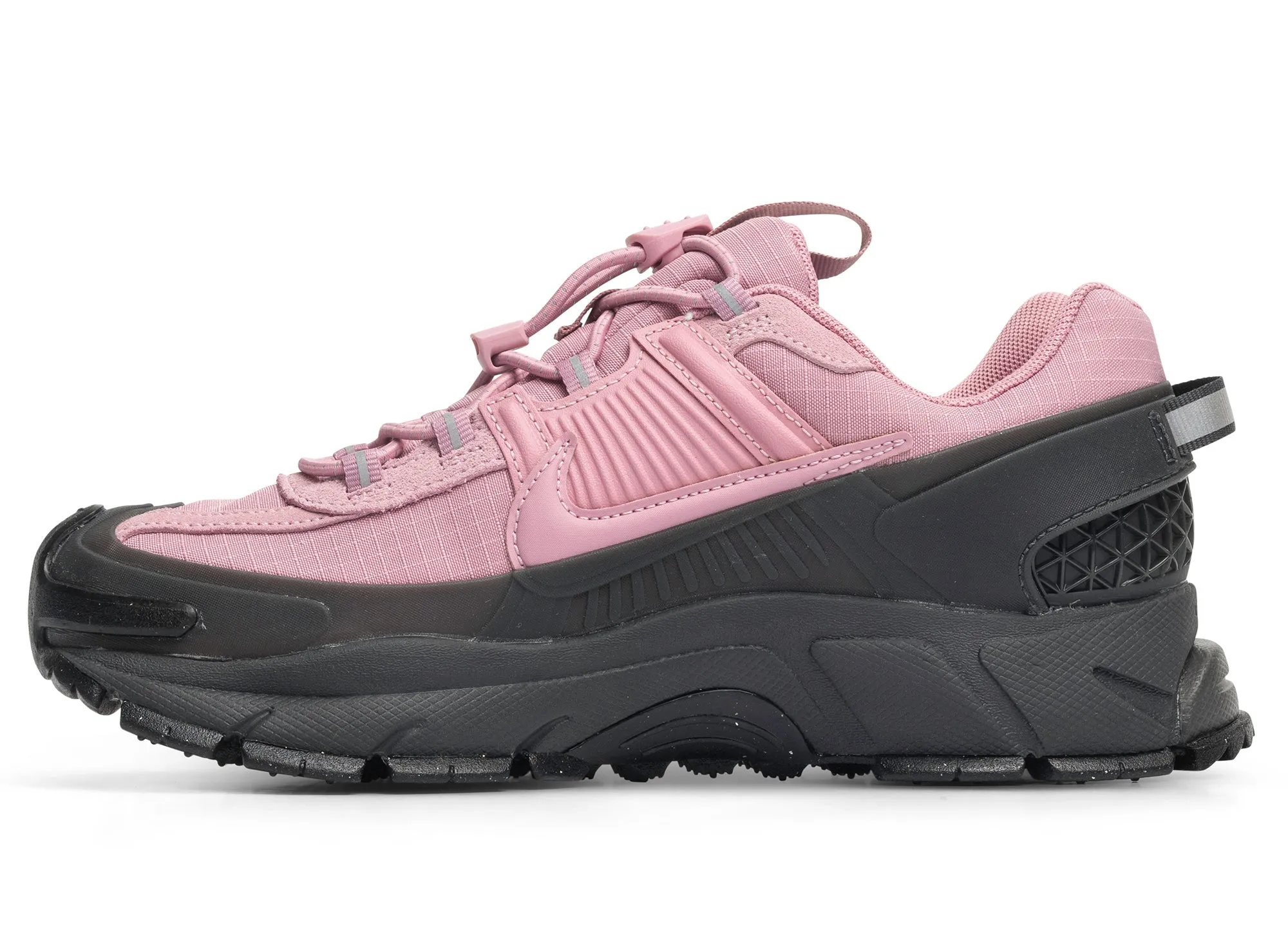 Women's Nike Zoom Vomero Roam driest