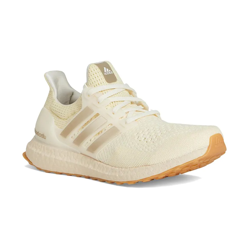 uniqueness - brand shoes Senior Friendly Women's Ultraboost 1.0 White/Bemt/Warvan