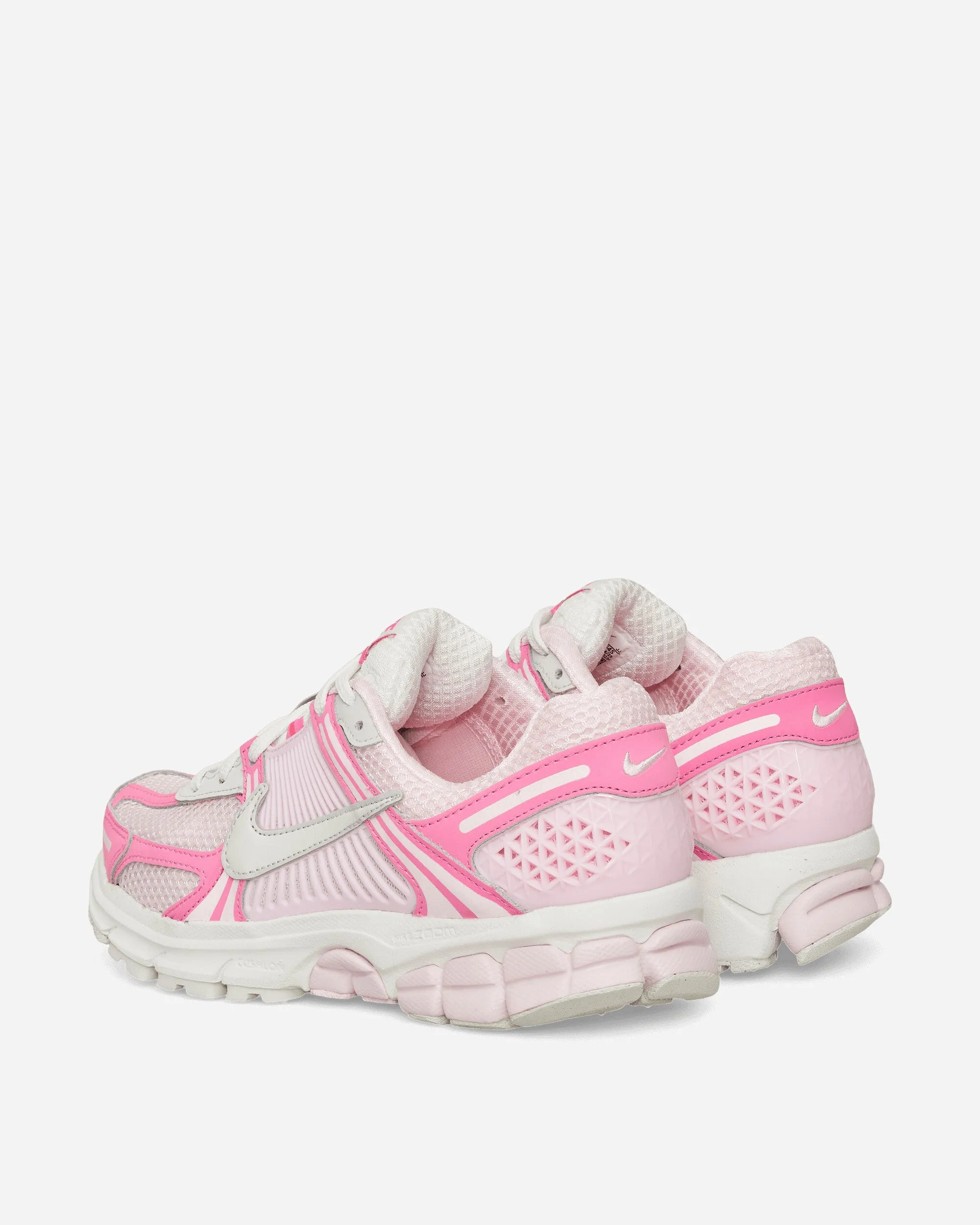 Street traction Every Walk Women's Zoom Vomero 5 Sneakers Hyper Pink / Summit White