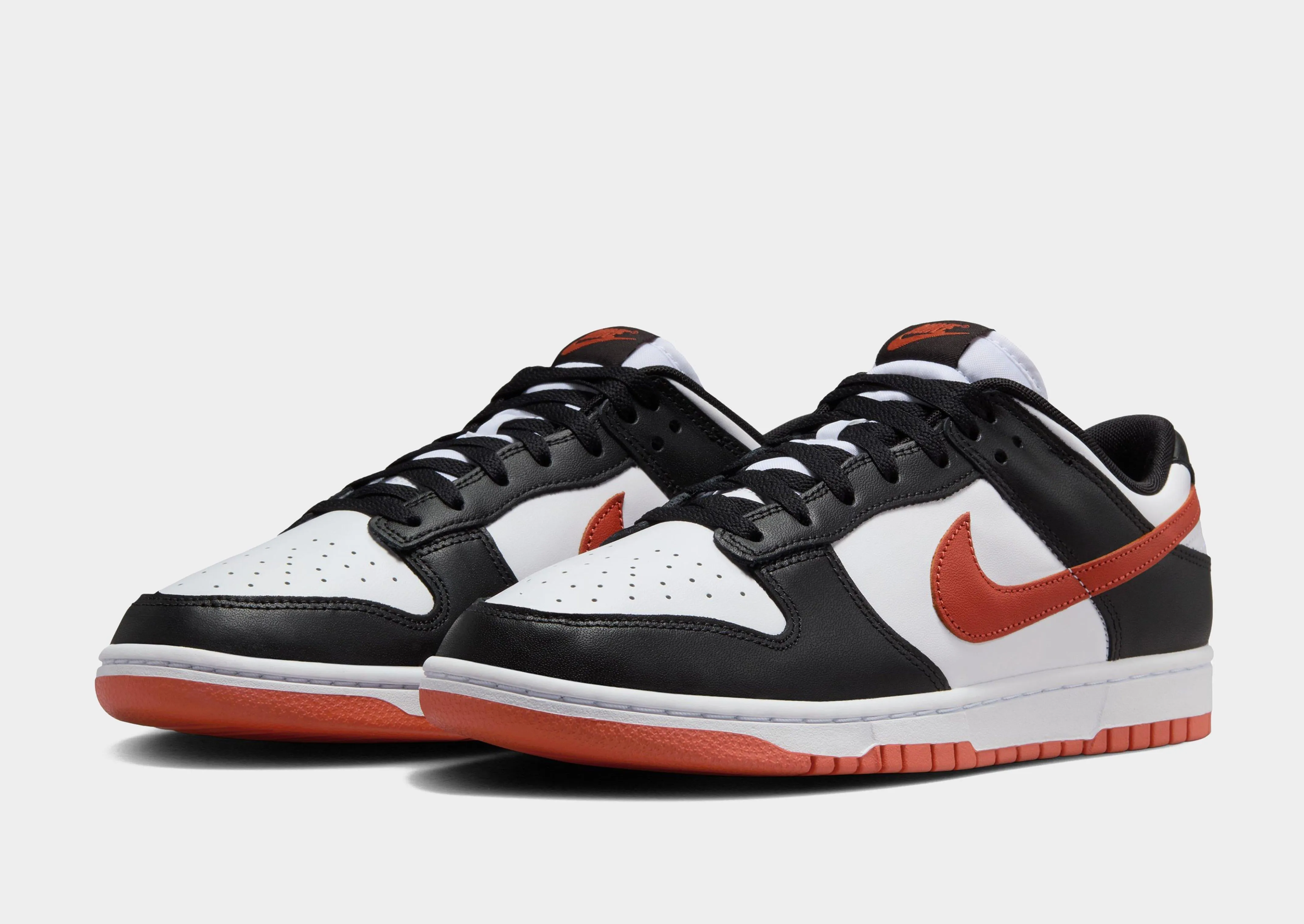 Pass Hike Leisure Fit Dunk Low Retro