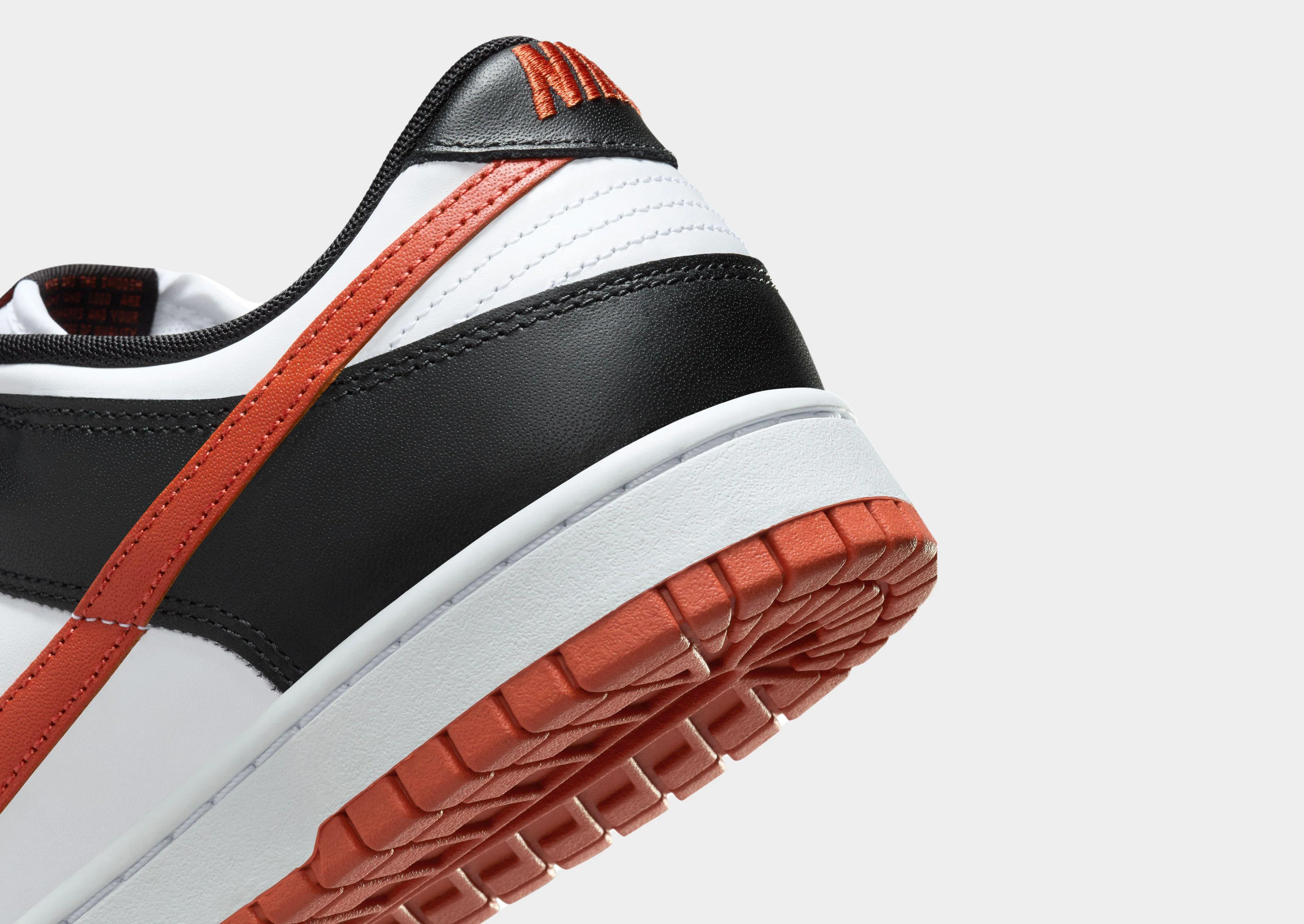 Dunk Low Retro Moon Step