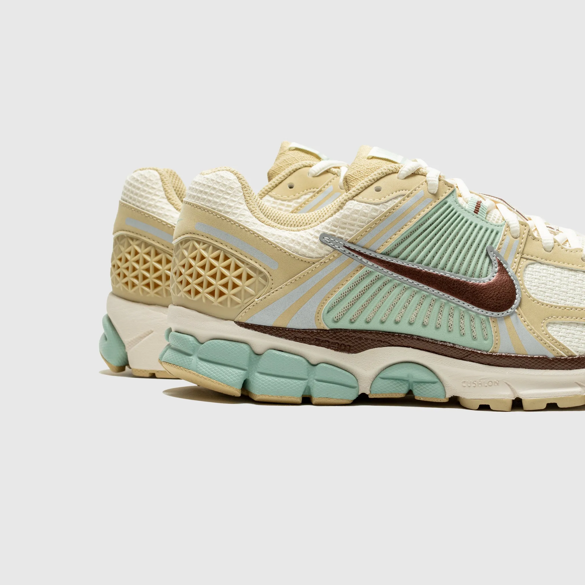 ZOOM VOMERO 5 SE "TEAM GOLD" Ultra-soft piece