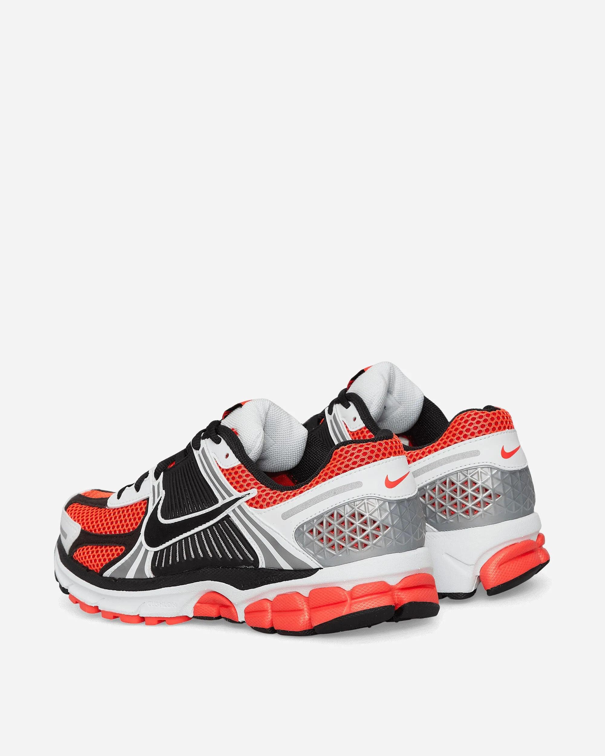 Zoom Vomero 5 SE Sneakers Bright Crimson / Black Cushion Base Travel Comfort