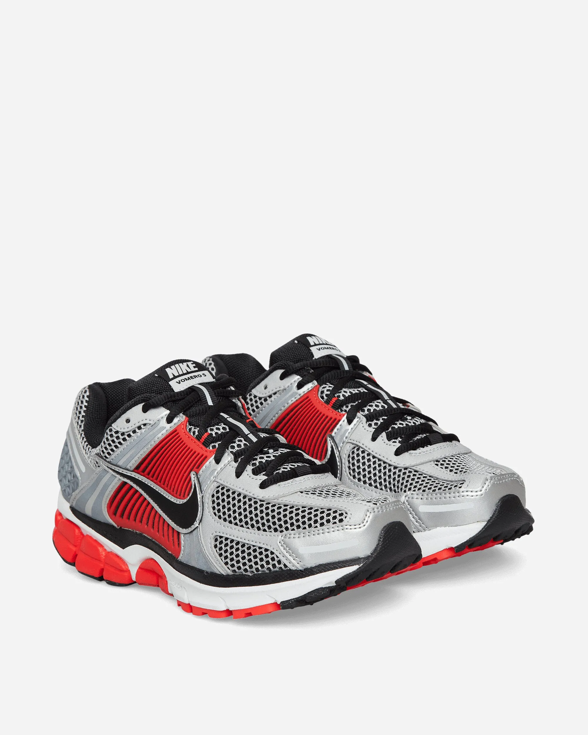Zoom Vomero 5 SE Sneakers Bright Crimson / Glacier Ice Any Outfit Gym ready